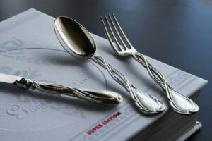 What To Do If You Drop Silverware at a Restaurant